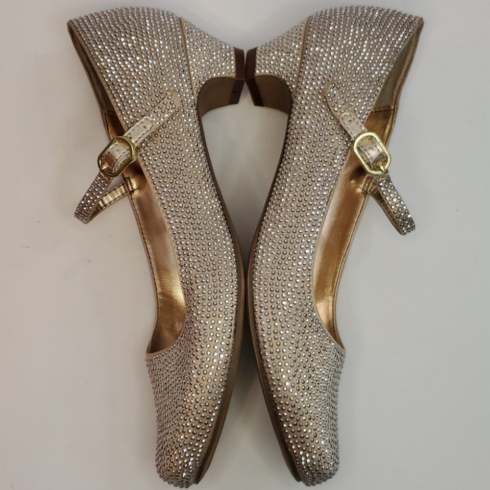 Niña round toe gold with sparkles heels 🌟🌟 - Picture 7 of 16